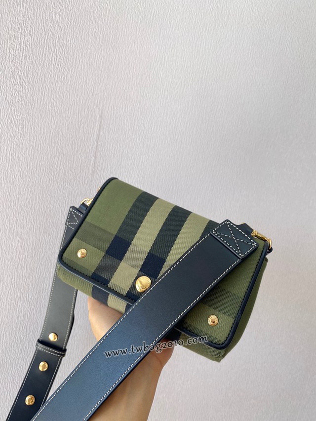 Burberry專門店新款斜背包 巴寶莉格紋帆布女士單肩斜挎包 yxb1098